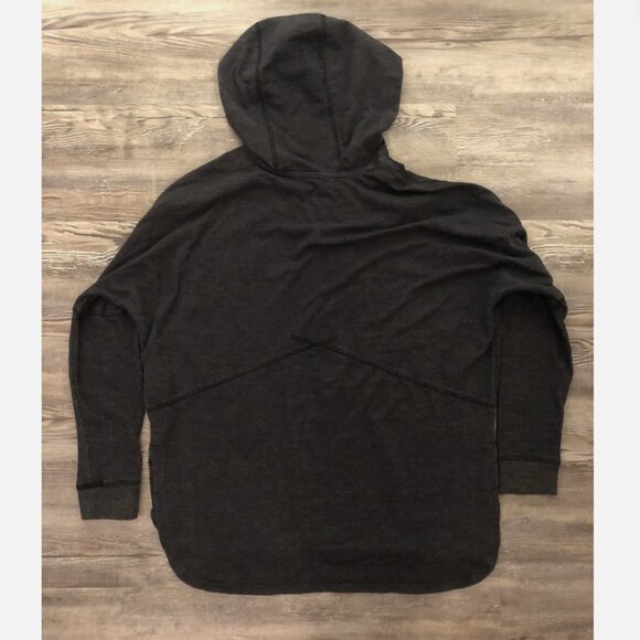 The North Face Gray Pullover Hoodie Women's Size M Medium Lightweight Wide Cut - Picture 3 of 8